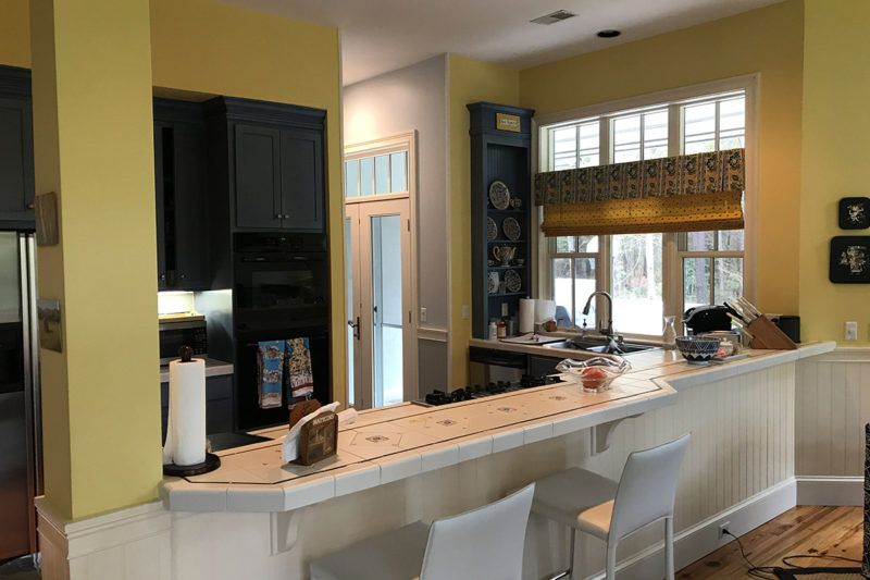 Transitional-kitchen-remodel-before-island-Okatie-South-Carolina
