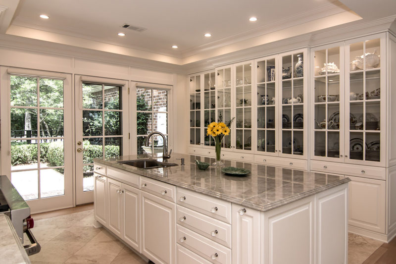 Traditional-Painted-remodel-white-glass-Sheldon-South-Carolina